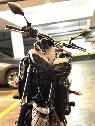 YAMAHA MT-09 